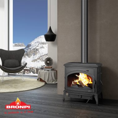 Estufa de Leña fundición Bronpi modelo-ETNA